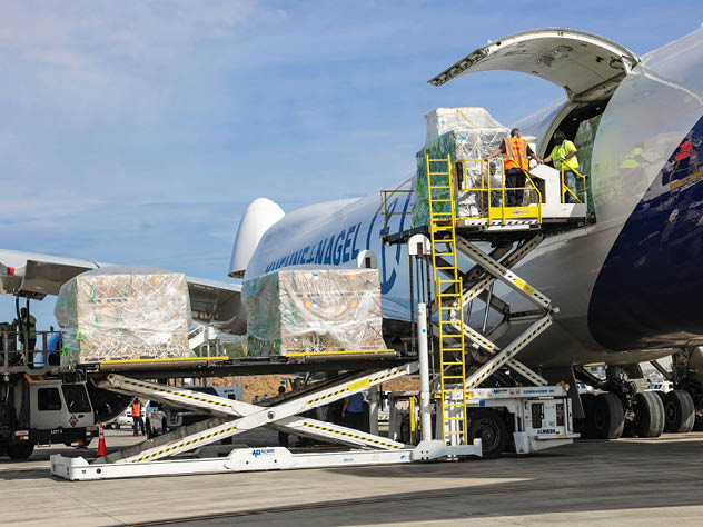 Air freight charter services